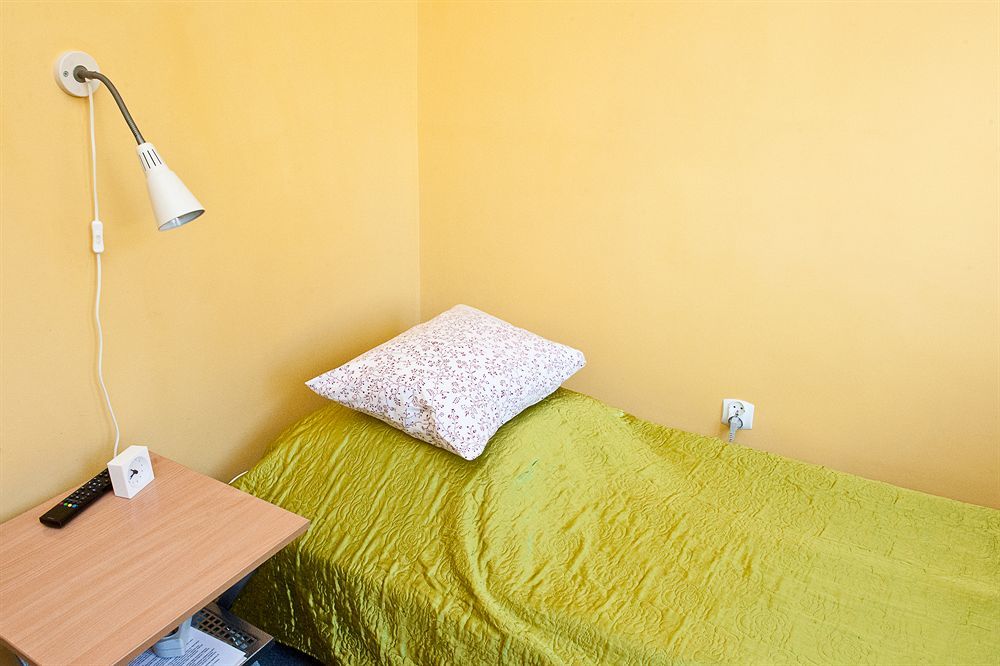 Nest * Posen